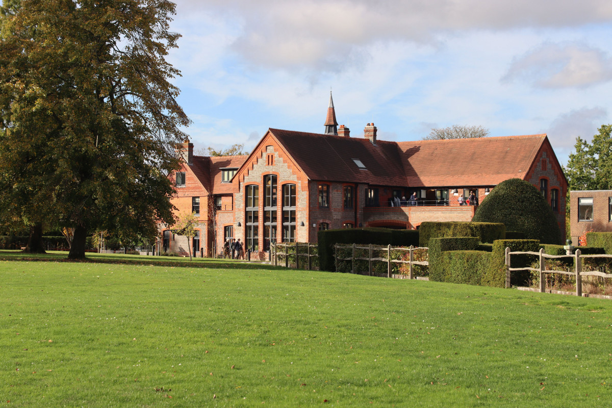 Leighton Park School Grove House cube design Exterior